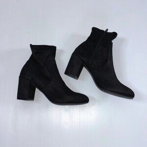 MARIE A women's black boots size 6 women
